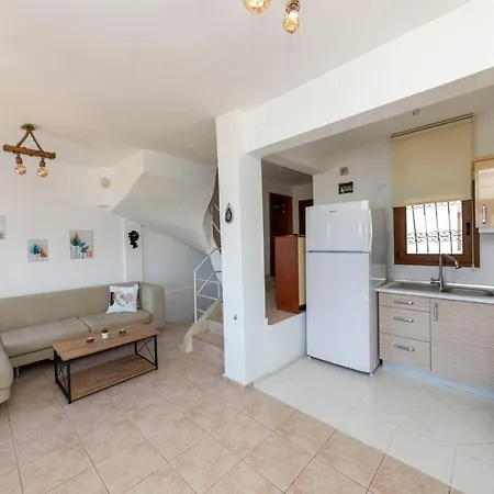 Triplex With An Amazing View In Bodrum Гюндоган